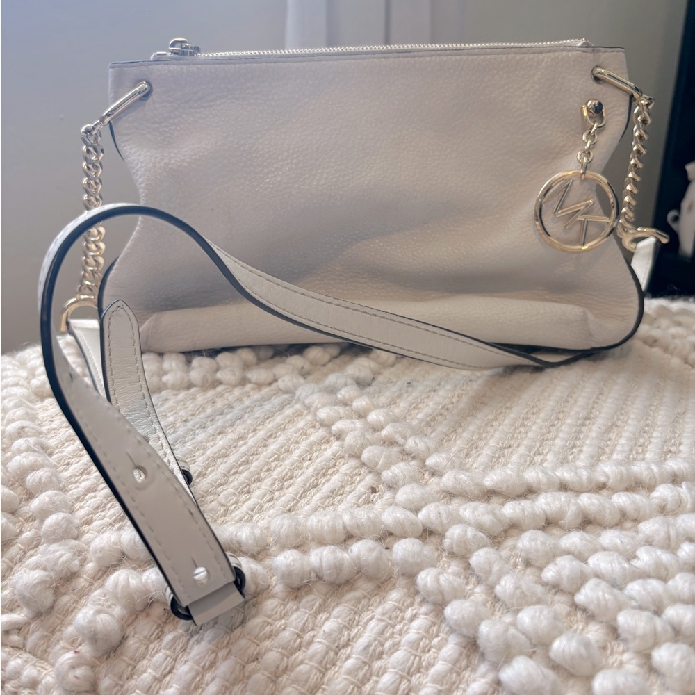 White Michael Kors Crossbody